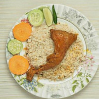 Boyshakhi Biryani House food