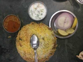 Papaji Ka Dhaba food