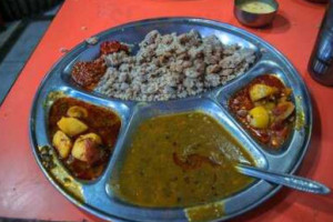 Om Pavitra Bhojnalaya food
