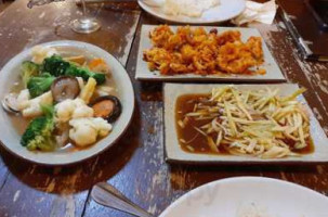 Zhong Hua Lou Seafood Restauran food