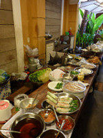 Nha Hang Ngon food