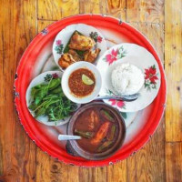 Dulang Lima Cafe food