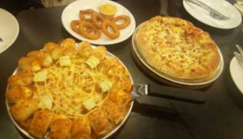 Pizza Hut food