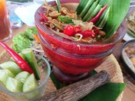 5 Utara Thai Seafood food