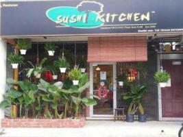 Sushi Kitchen outside