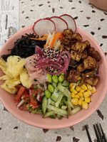 Rainbowl Poke food