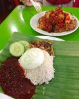 Nasi Lemak Saleha food