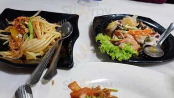 Chunburi Seafood food