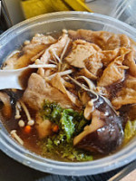 Zhenyi Veggie Place Zhēn Yī Sù Shí Fāng food