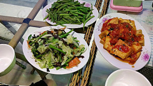Nha Hang Quang Dung food