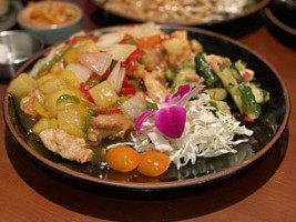 Ssong Thai food