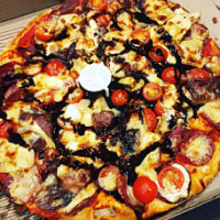 Embers Woodfired Pizza food