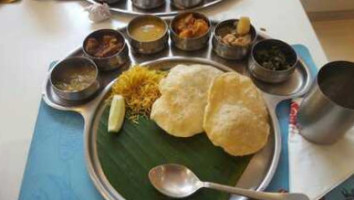 6 Ballygunge Place Thali food