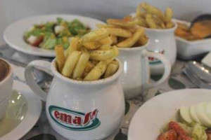 Kek Emas Second Floor Cafe food