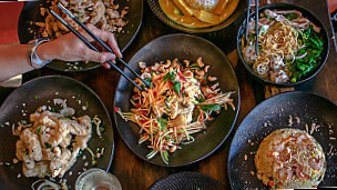 Khois Vietnamese Cuisine food