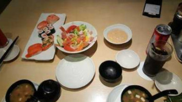 Sushi Zenmai food