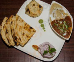 Quantum Modern Indian Bistro food