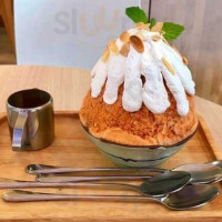 Miru Dessert Cafe food