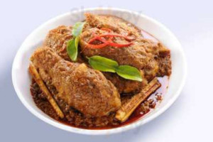 Choon Chiang Yen Curry Fish House inside