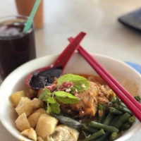 Mandarin Cafe Yeong Char Koay Teow food