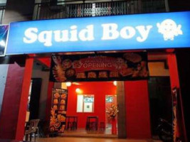 Squid Boy Rawang outside