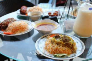 Taj Hadramawt Melati Utama food