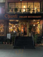 Chianti Italian Restaurant And Wine Bar inside