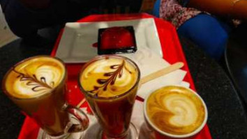 Cafe Coffee Day Maddur food