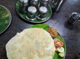 Shree Akshara Bhavan food