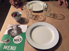 Mad Pizza E food