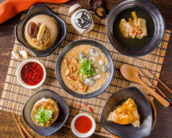 Pàng Mā Mā Dà Cháng Miàn Xiàn Tái Zhōng Běi Píng Diàn food