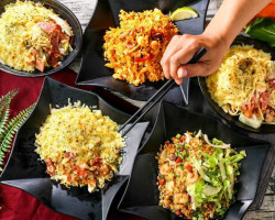 Jī Gē Chǎo Fàn Zhuān Mài Diàn Rè Hé Diàn food