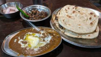 Bittoo Chole Bhandar food