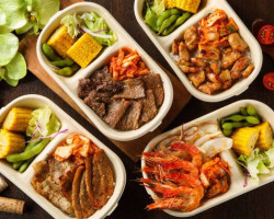 Hú Tóng Shāo Ròu Jǐng 6hào Diàn food