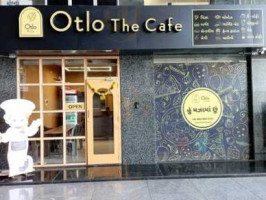 Otlo The Cafe food