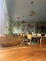 Fab Cafe inside
