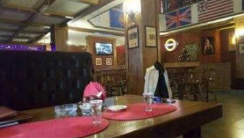 Churchill Pub inside