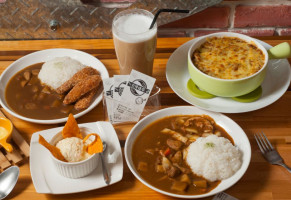 Zì Màn Kē Lǚ Zì Màn Kē Lǚ food
