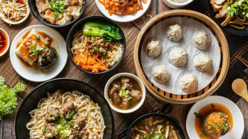 Shǎ Shī Fù Tāng Bāo Chóng Dé Lù Diàn food