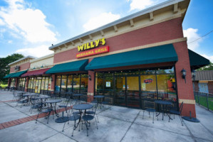 Willy's Mexicana Grill inside