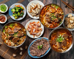 Zhōng Jiā Zhuāng Chuān Wèi Niú Ròu Miàn Shí Guǎn food