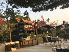 ร้านเรือนน้ำ food