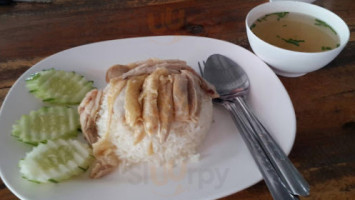 ร้านป้าสุ อาหารตามสั่ง food