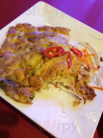 Tara Thai Kitchen food