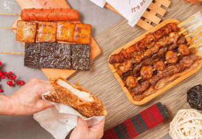 Wéi Yíng Jiā Xiāng Tàn Kǎo Jī Pái food