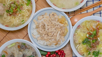 Huàn Běi Jī Ròu Fàn food