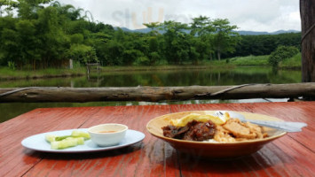 ร้านน้ำฟ้าดอยวิว food