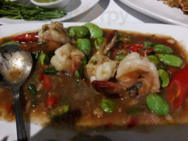 Chaiyo Seafood food