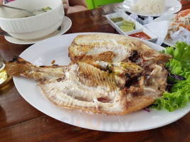 Chokun Seafood food