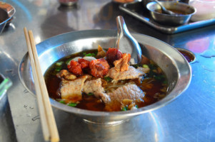 ร้าน ก๋วยเตี๋ยวเพ็ญพริกเผ็ด food